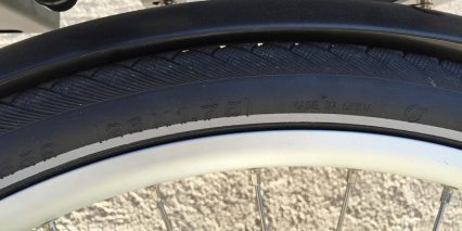 Solex Solexity 400 26 In 1 75 In Tires With Reflective Stripe