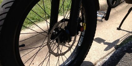 A2b Metro Tires And Disc Brakes