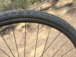 Raleigh Misceo Ie Kenda Kwick Bitumen 700c Tires
