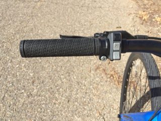 2016 Raleigh Misceo Ie Flat Rubber Grips