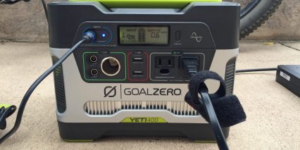 Goal Zero Yeti 400 Charging With Nomad 20 Panels