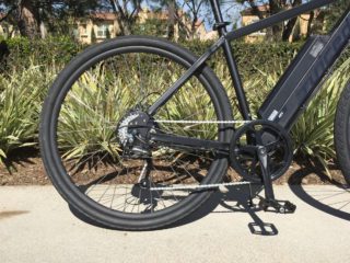 Juiced Bikes Crosscurrent Air 9 Speed Shimano Altus