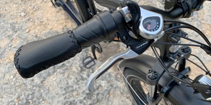 Eu Rad Power Bikes Radrhino 5 Stitched Ergonomic Grips Sis Thumb Shifter And Twist Power Assist