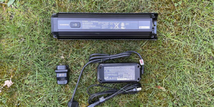 Kona Dew E Dl Shimano 504 Watt Hour Downtube Battery Pack 1 8 Amp Ebike Charger