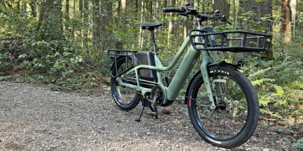 2022 Momentum Pakyak E Plus Electric Cargo Bike