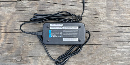 2022 Giant Roam E Plus Compact 3 Amp Charger