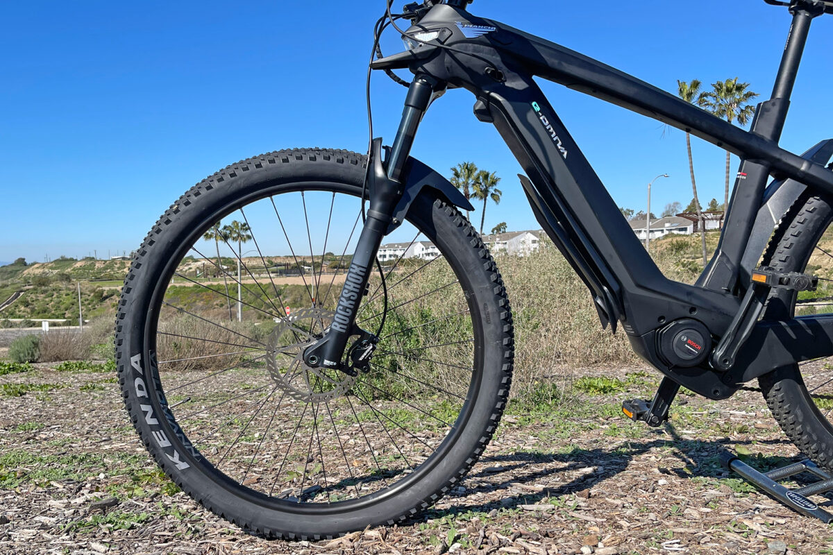 Bianchi e-Omnia: la rivoluzione elettrica secondo il marchio celeste