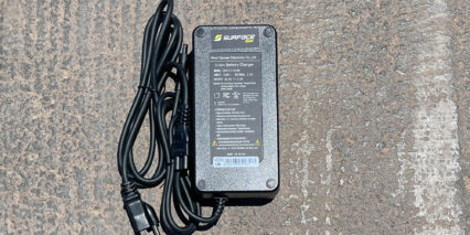 2023 Surface 604 Twist Basic 2 Amp Charger