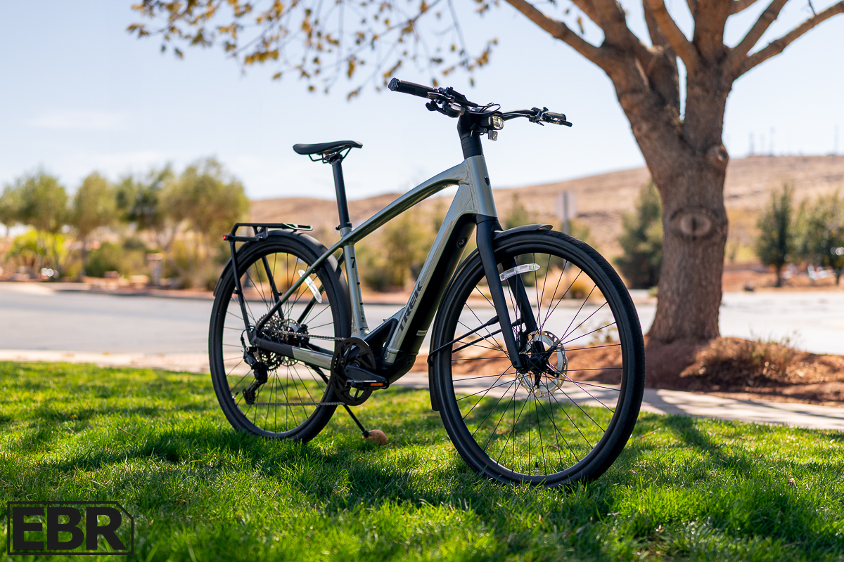 Trek FX+ 7S hero