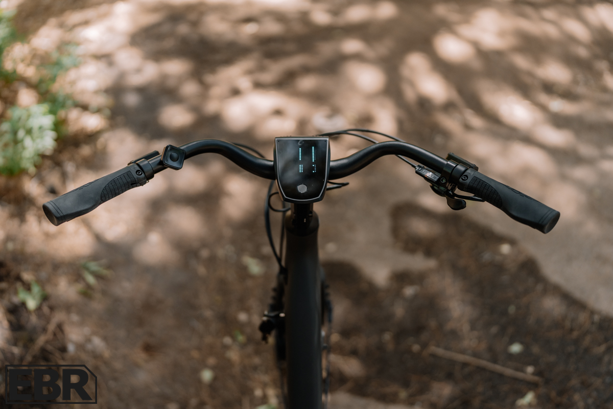Urtopia Carbon 1 ST - cockpit