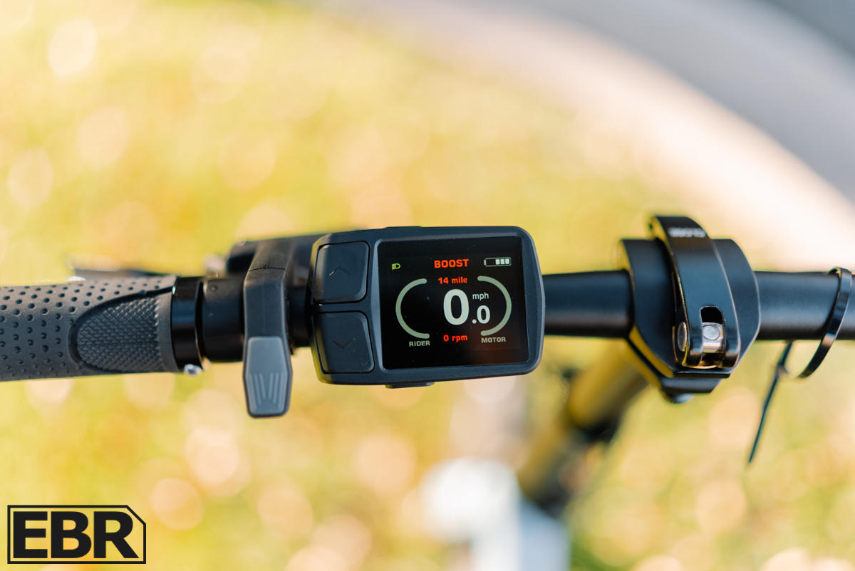 Urtopia Carbon Fold ST display