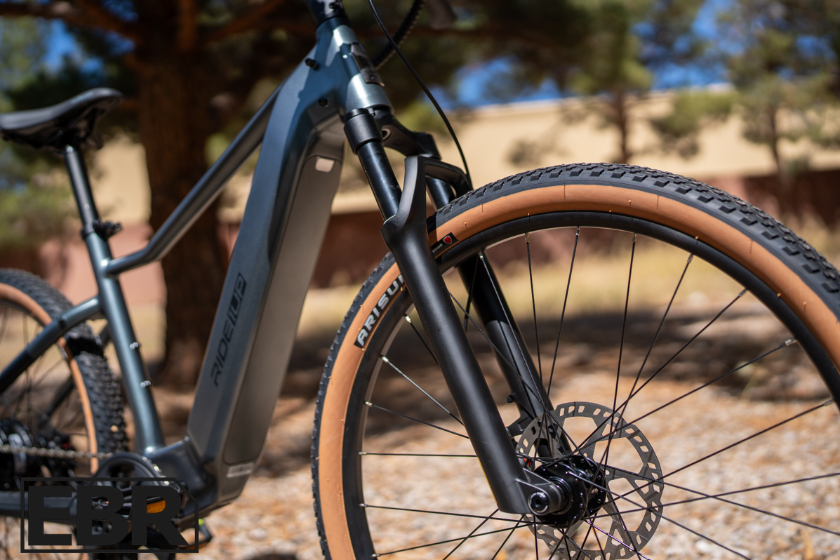 Ride1Up Vorsa Lite front suspension fork close-up detail view