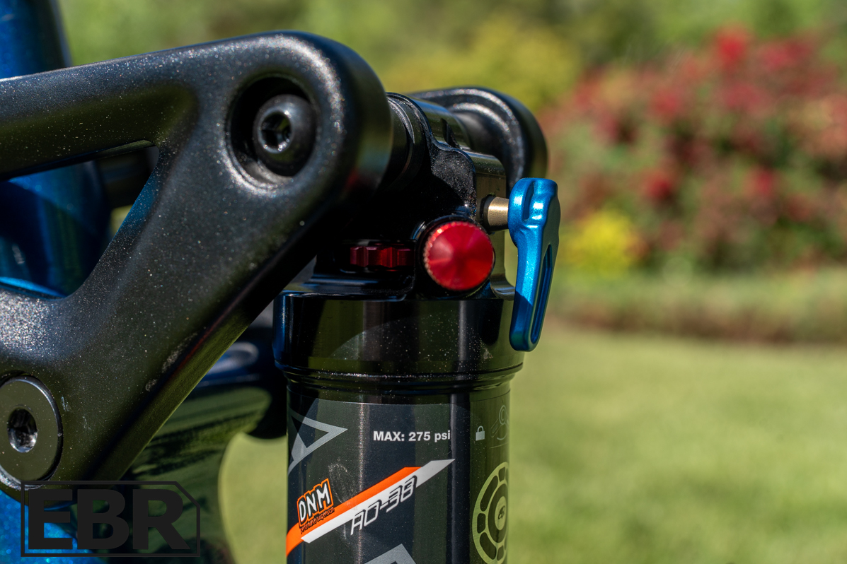 Hynox Trooper X rear suspension linkage and shock absorber close up detail