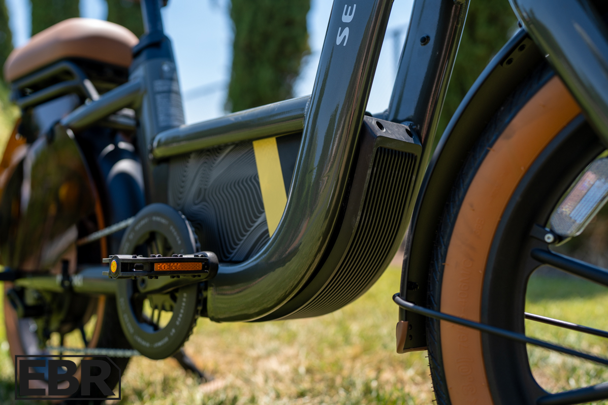 Segway Muxi electric bike removable battery pack detail view